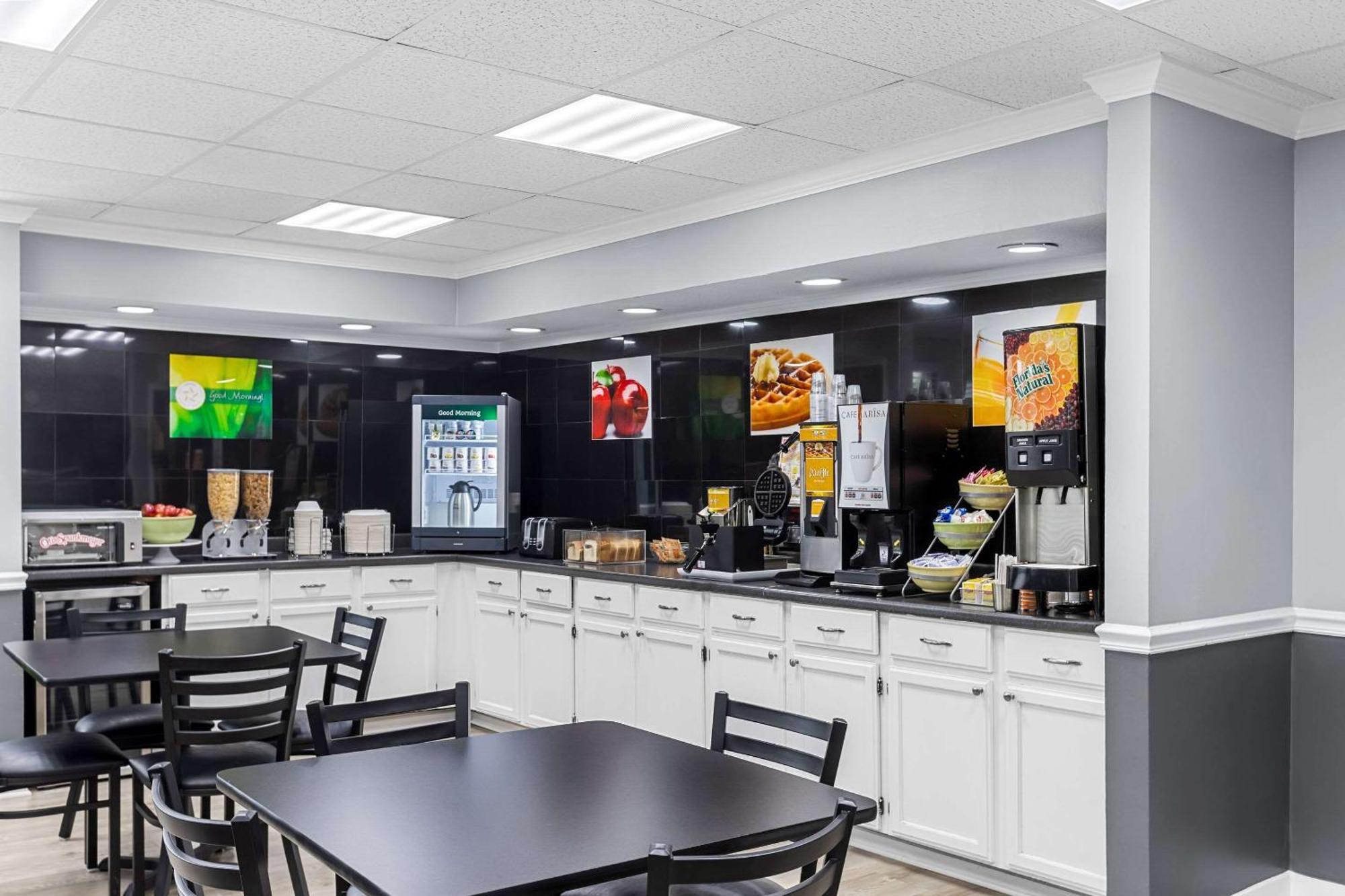 Quality Inn Port Wentworth Savannah North Bagian luar foto