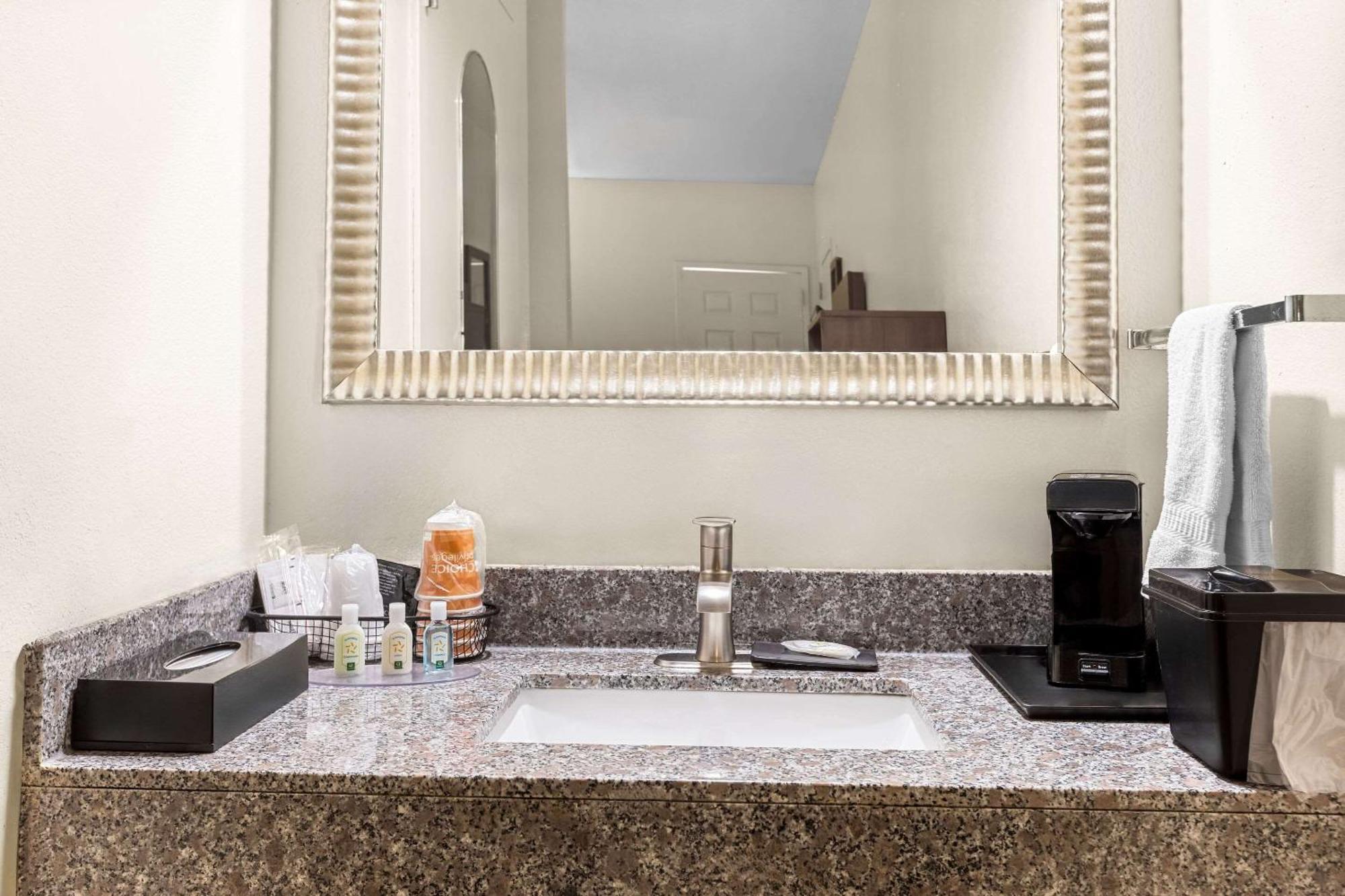 Quality Inn Port Wentworth Savannah North Bagian luar foto